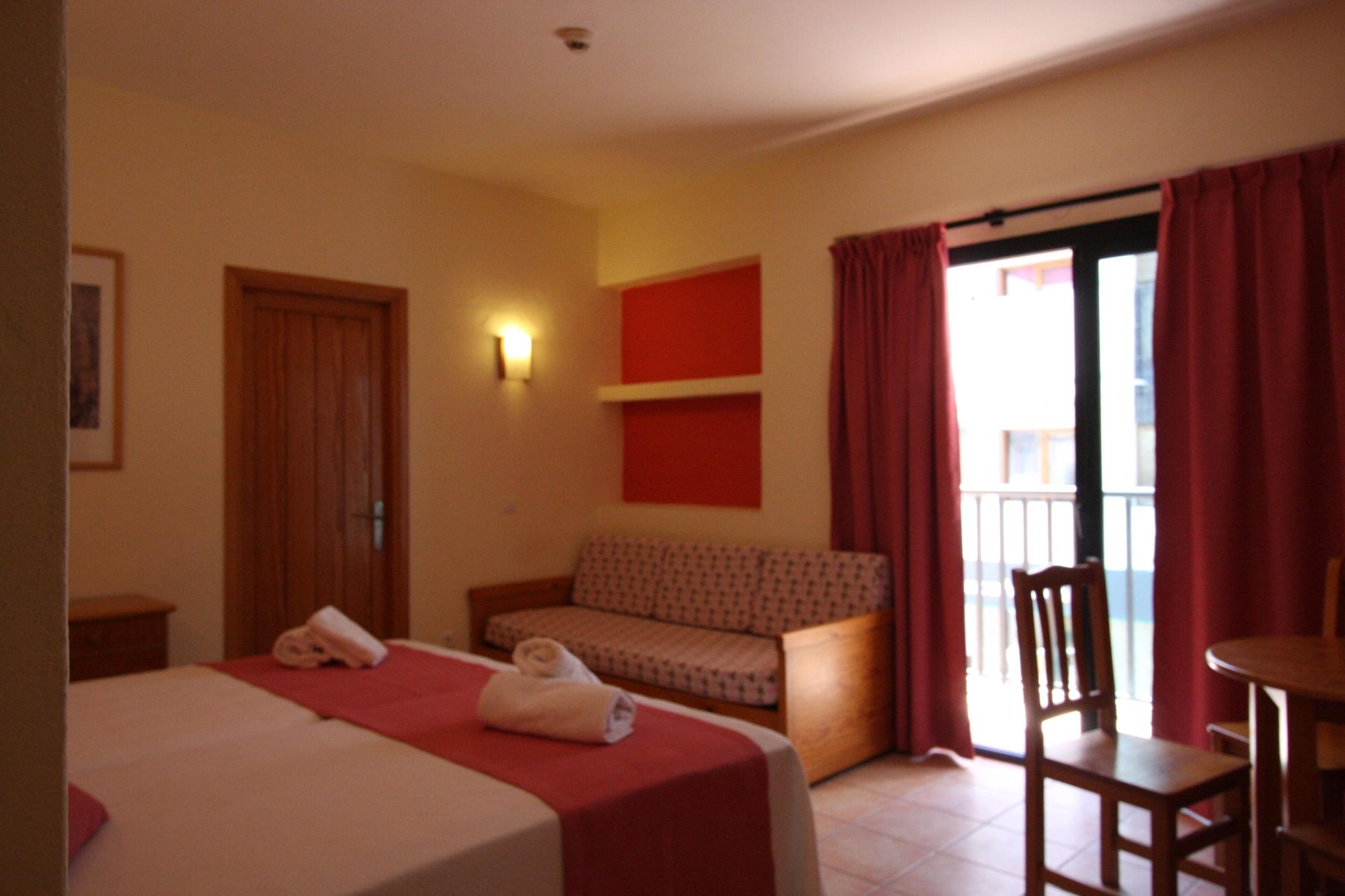 Apartamentos Casa Maria ซานอันโตนิโอ ภายนอก รูปภาพ