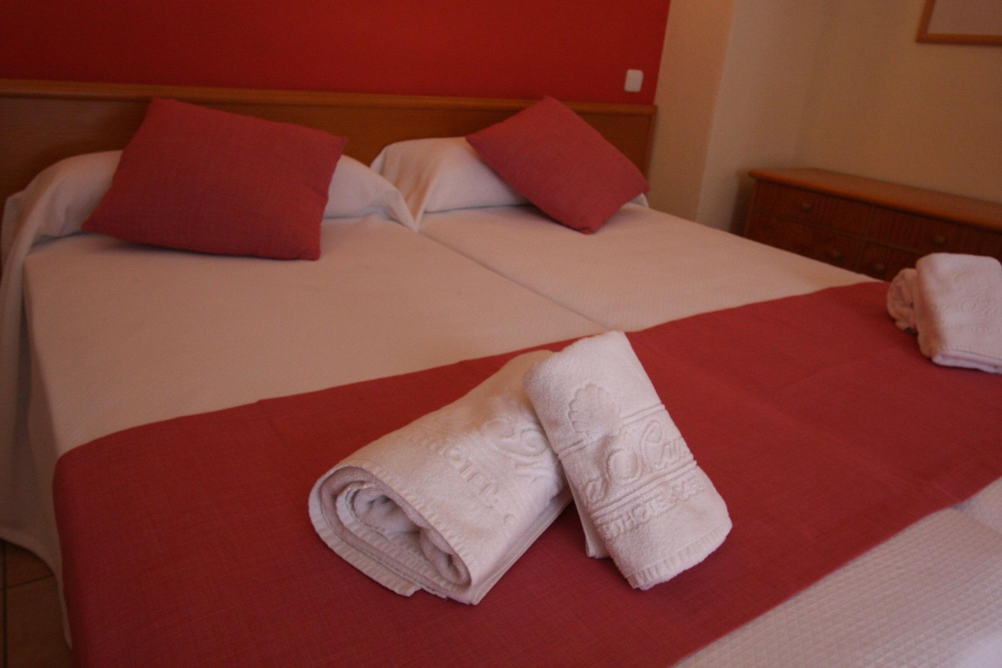 Apartamentos Casa Maria ซานอันโตนิโอ ภายนอก รูปภาพ